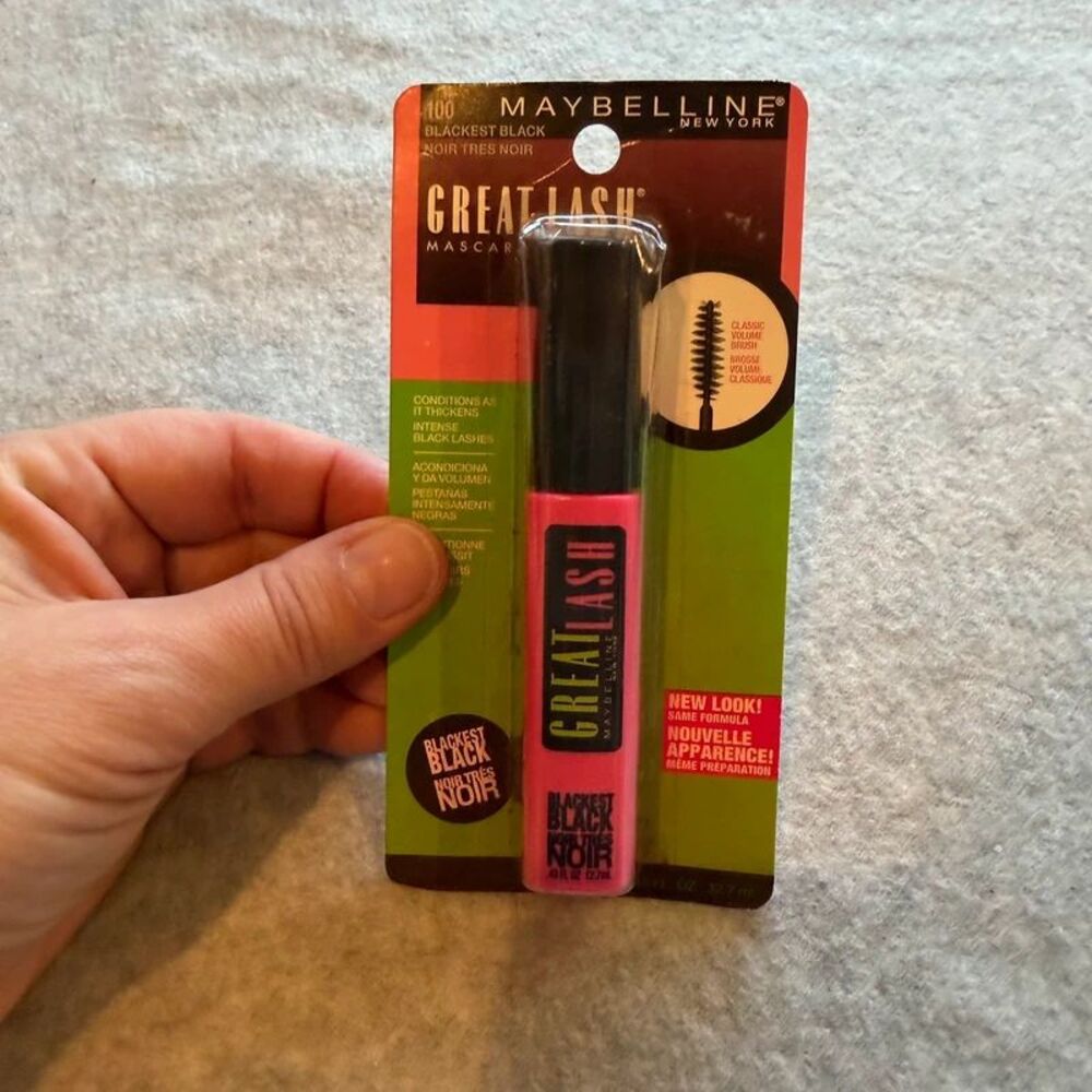 Maybelline Great Lash Mascara Blackest Black New in Package